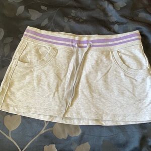 Lululemon cotton skirt with pockets sz 8